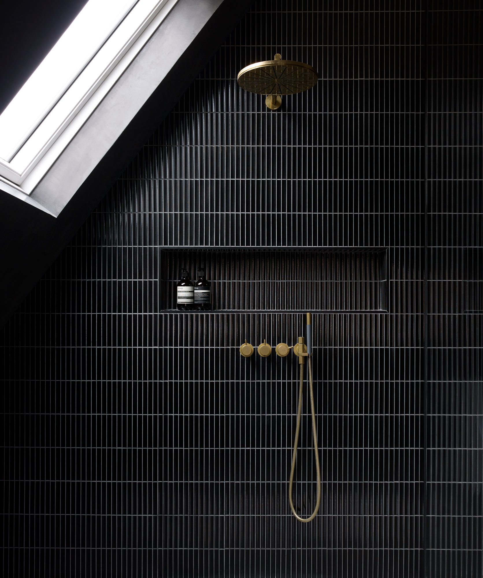 Inax-Yakimono-Yuki-Border_Black Inax-Yakimono-Yuki-Border_Black