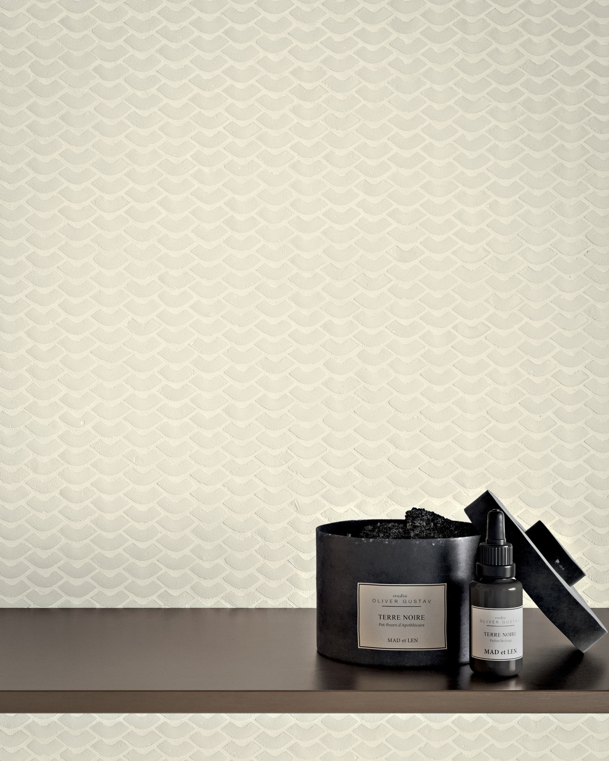 Nagomi-Miyu-Crayon-12x12-Matte-Roomscene