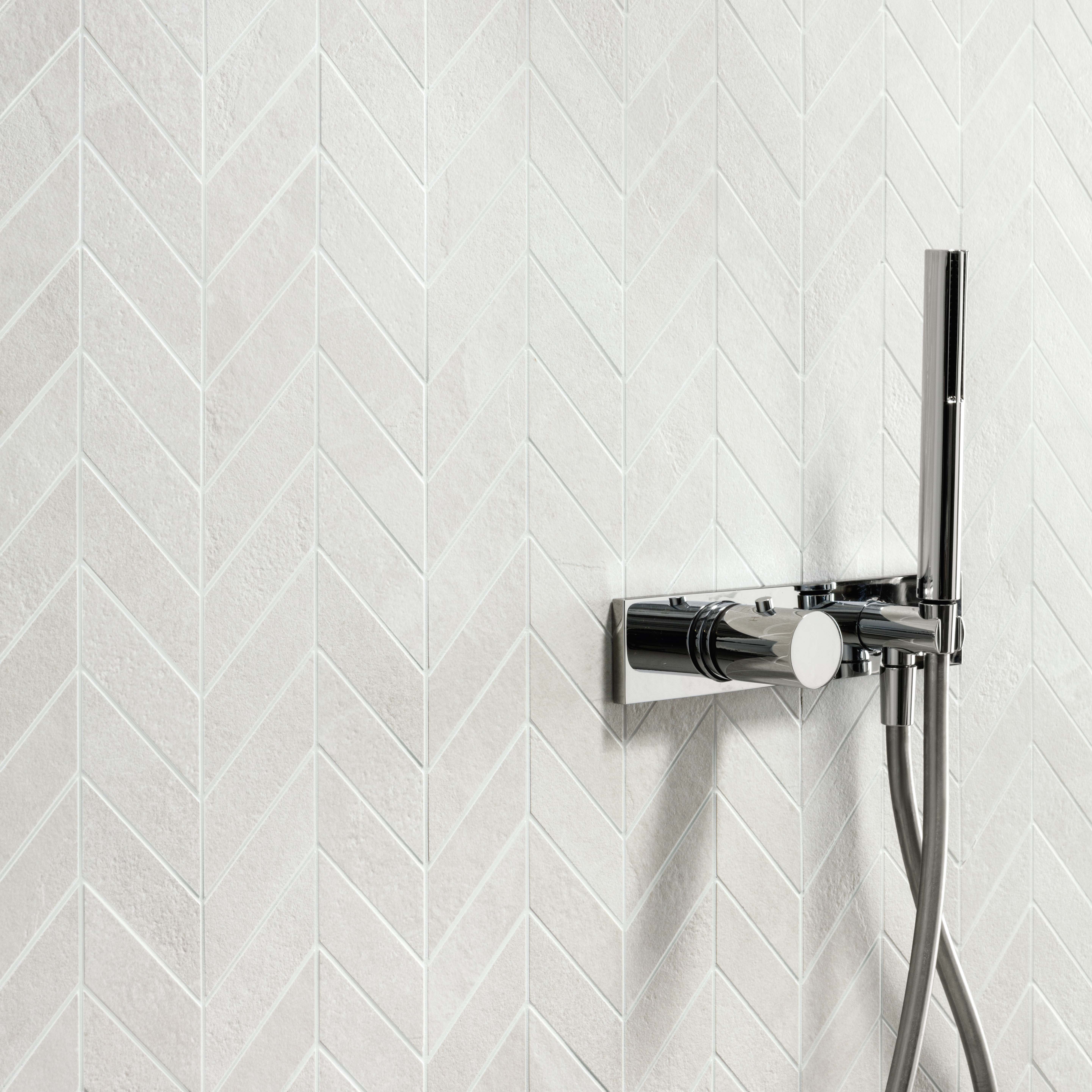 Edimax-Nuances-White-Chevron-Mosaic-12x12-Matte-Rectified