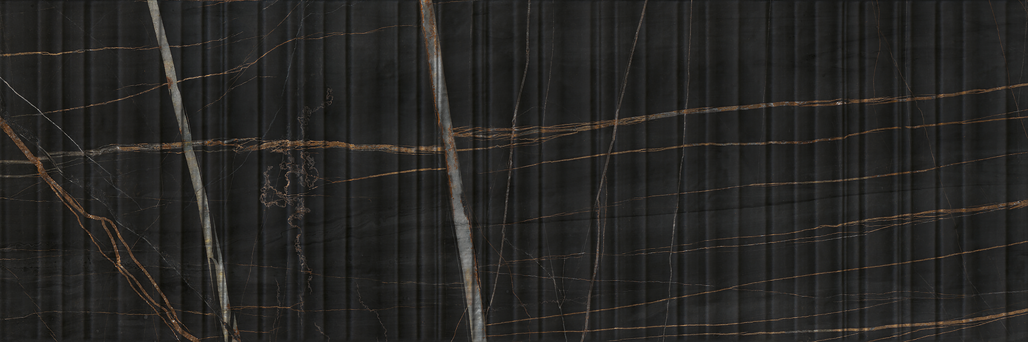 WALL-VELVET_EUM_SaintLaurent WALL-VELVET_EUM_SaintLaurent